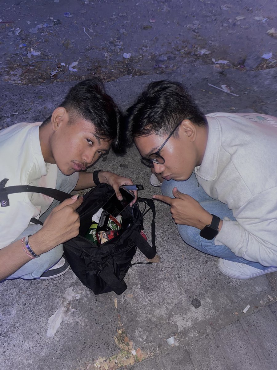 sheppaaa_'s tweet photo. tas isi tumblr ❎
tas isi jegger ✅ https://t.co/Eqh7LrlfoP