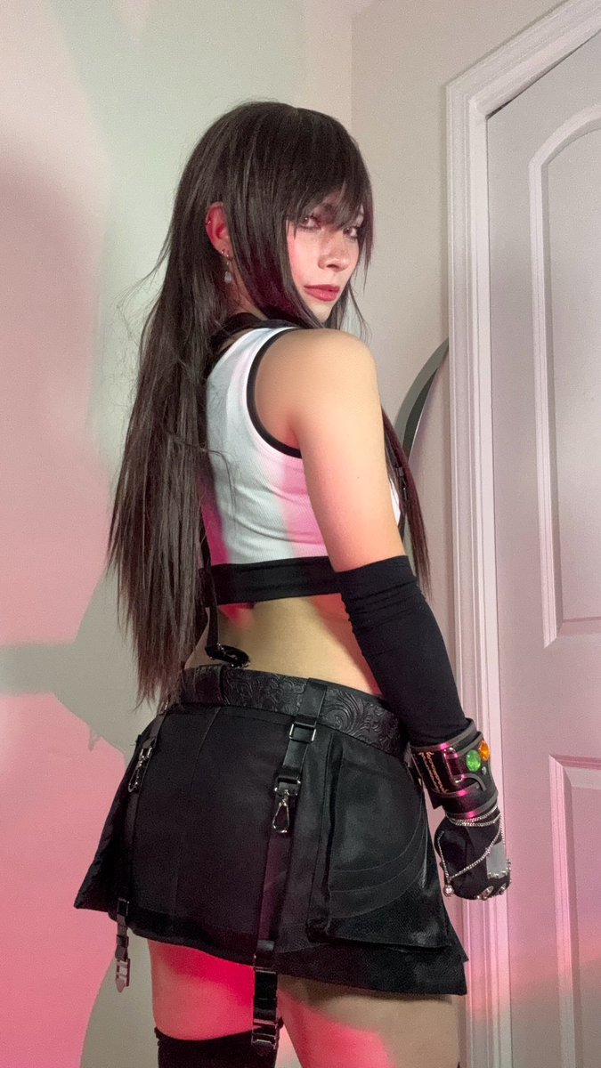 gorojoshi's tweet photo. tifa my dear dear girl #ff7 #tifalockhart https://t.co/Y29hFtbo9Q