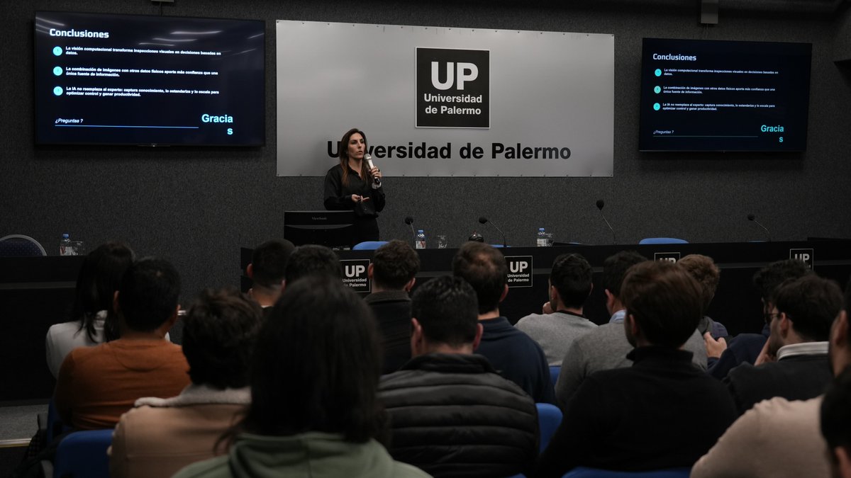 udepalermo's tweet photo. #AIInnovationSummit👁️ Carla Zandalazini, Industrial IT Business Solutions Manager en @tenaris_ar y egresada de la Lic. en Tecnología de la Información en UP, expuso sobre clasificación inteligente de imágenes mediante #visioncomputacional https://t.co/mOZ3rD2aRv