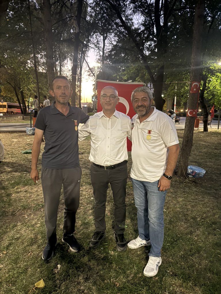fatiheryilmaz0's tweet photo. Gazilerimizin tüm Türk milletine selamları var… #KurtuluşParkı https://t.co/PHOUuvrmEi
