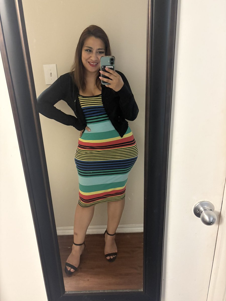 ConkiForever's tweet photo. Pre-pride dress https://t.co/7zoyxTEpNU