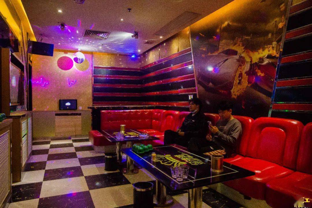 Justin40772573's tweet photo. Sing your heart out at KTV tonight! No off-key vibes, just fun, friends, and endless tunes https://t.co/hXyv2OiEle