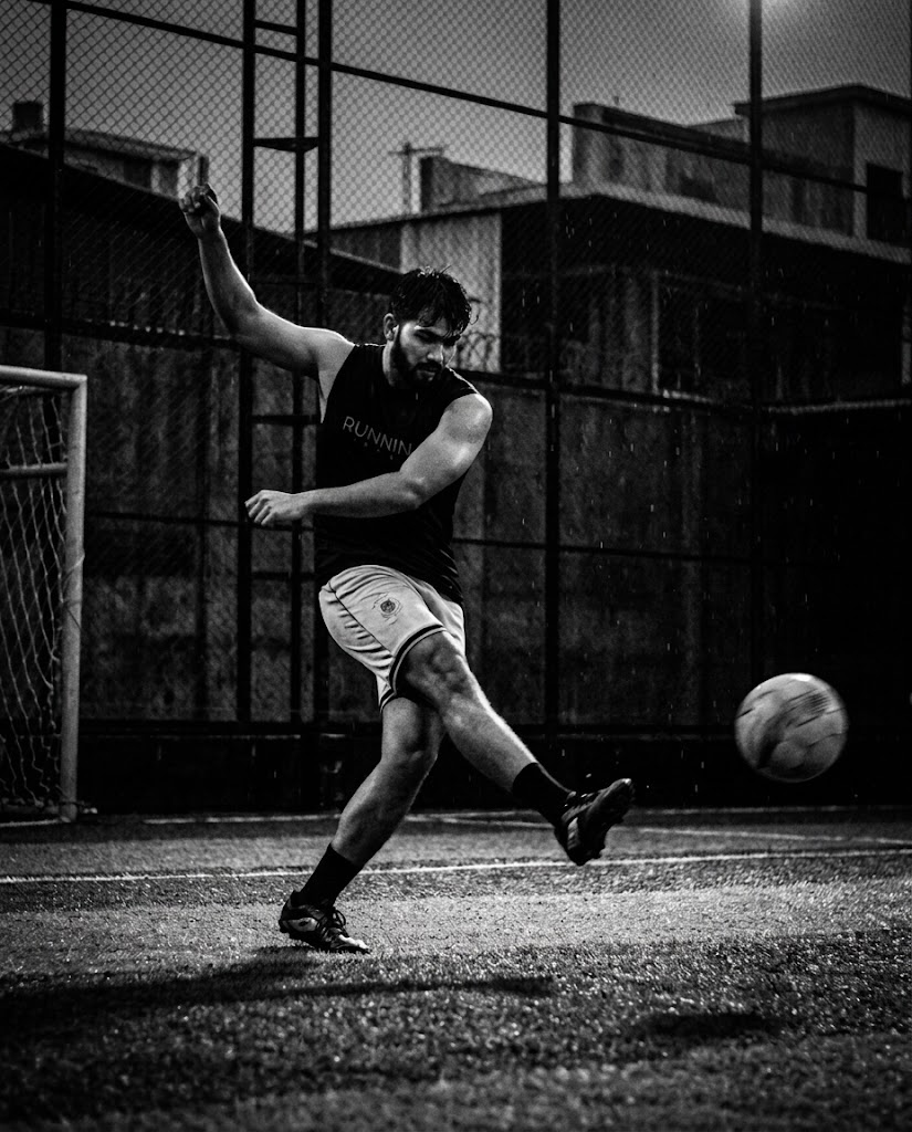 Hasibul63498909's tweet photo. 📷 Less talk, more touch. 📷📷📷

#fypシ
#foryouシ
#foryoupageシ
#vairalpost
#footballlovers
#turffootball
#𝐟𝐨𝐨𝐭𝐛𝐚𝐥𝐥𝐥𝐨𝐯𝐞𝐫𝐬
#trendingpost
#passionate
#mylife
#Coaching
#trainer
#athletics https://t.co/cHRAkMvT7k