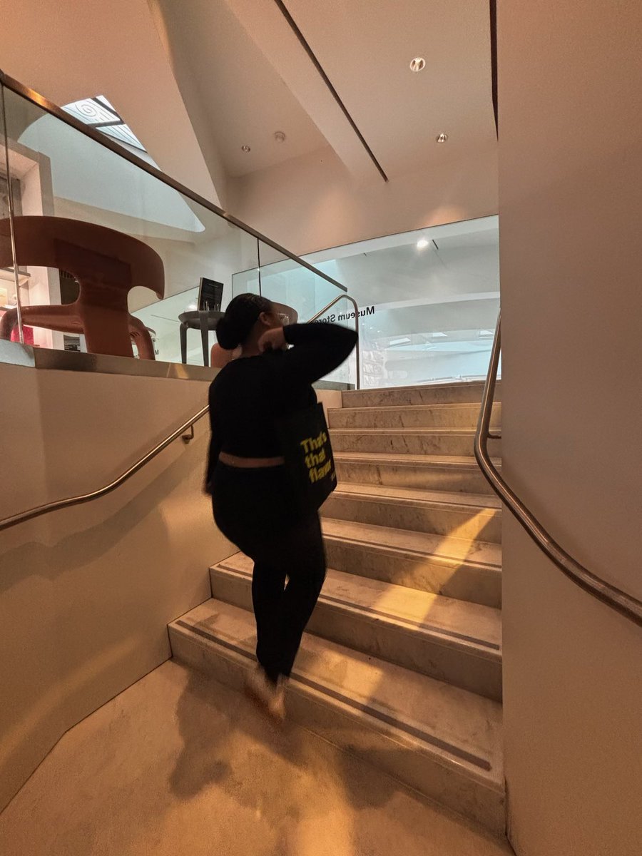 iiamcariyah's tweet photo. Art museum dates😍 >>>>>>>> https://t.co/IUg8yGzHAY