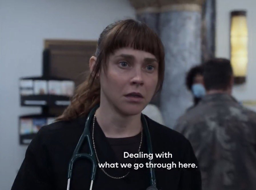 gonegirlfriend's tweet photo. her bangs looking worse than ever is fmu https://t.co/O67O3wrDFg