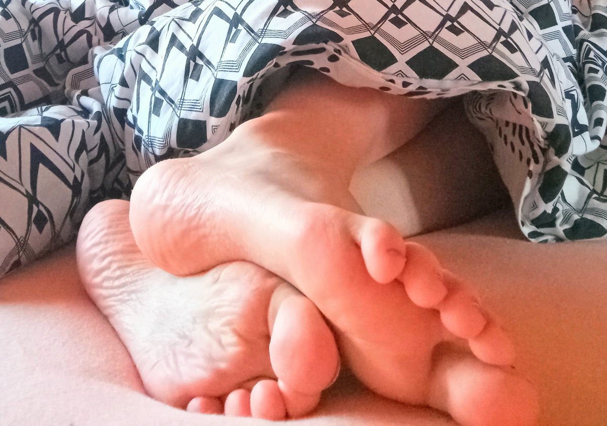 Dreamypaws08Vee's tweet photo. Just a cozy little moment from my morning… 🦶 If you like my vibe, you might want to see what else I’ve been sharing on OF. 😏
https://t.co/JNaWqzlLfG
#feet #feetfetısh #feetworshi̇p https://t.co/VIDP7UQJMc
