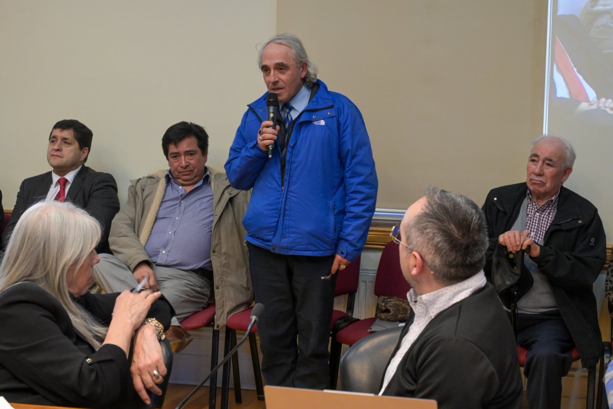 gore_magallanes's tweet photo. 🔵🟠NOTICIAS| Un gimnasio de boxeo en #Natales, un histórico campeonato de cueca en #Magallanes y un terreno contra incendios en #SanJuan #PUQ: revisa los nuevos proyectos aprobados en el último CORE
👉🏽Info: https://t.co/tWqpyjMdSh https://t.co/Tq5MSnuEbm