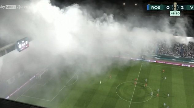 James_Zabel's tweet photo. Neuer Papst gewรคhlt oder so? #dfbpokal #rosvfb https://t.co/gawT8FfO5K