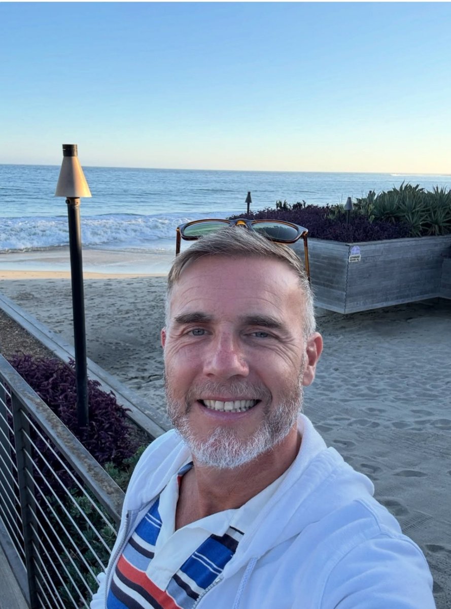 Garyismyhero's tweet photo. @GaryBarlow #Instagram 😊 #photodump #Europe #jobdone #back #few #end #landed #nice #Summer #lookout #business #eclectic #outfits
https://t.co/cdF5XOyoTo
@GaryBarlow https://t.co/9CbBxjdHvW