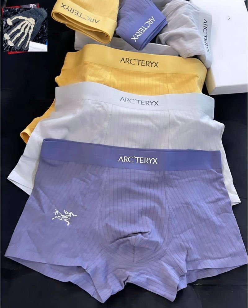 AndyjnrUmaru's tweet photo. Guys which of these boxers you prefer more and find more comfortable to use

Type A                          or                        Type B https://t.co/3usGXX4Mi6