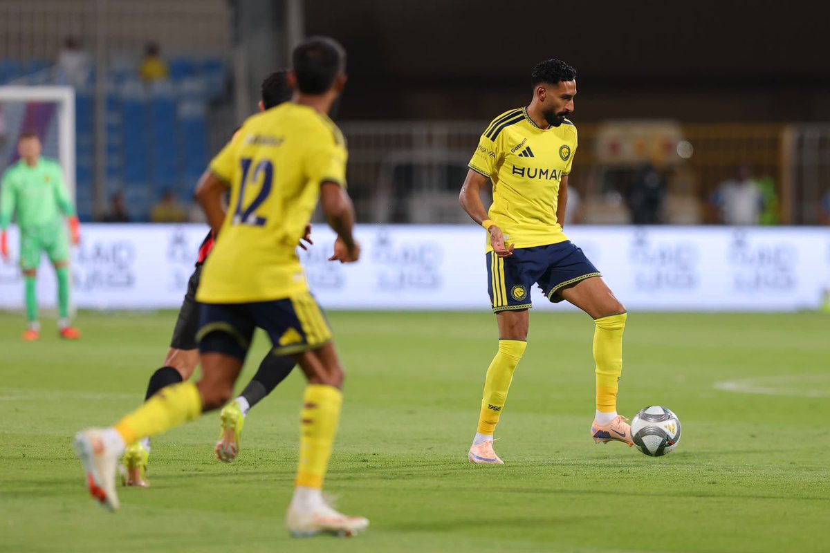 ali_eto's tweet photo. الحمدلله على هذا الانتصار 💛💙
مباراة أخرى نثبت فيها أن طموحنا أكبر، وأن القادم يحتاج مزيداً من العمل والقتال.
جمهور النصر.. فرحتنا لا تكتمل إلا معكم، مبروك لكم الفوز وعقبال الأفراح القادمة 🤲🏻

#النصر_الرياض
#دوري_روشن_السعودي https://t.co/kq3SzzBbf6