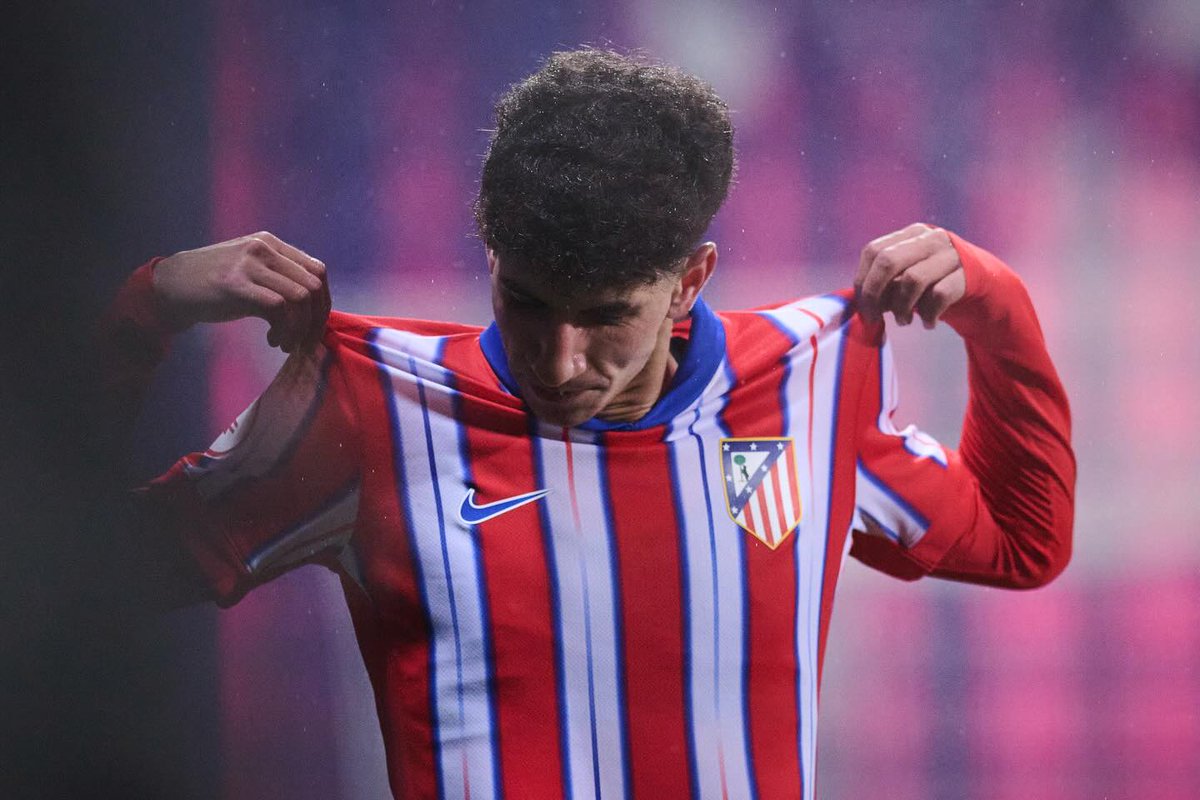 marqoss's tweet photo. ℹ️ Rayane Belaid será nuevo jugador del Rayo Vallecano. 

▫️El canterano del Atlético de Madrid llegará cedido sin cargo con una opción de compra en torno a los 4M€.

▫️En enero el club rechazó ofertas de varios clubes. 

El interés lo adelantó hace unas horas @__AngelGarcia__ https://t.co/HAEpPrjEZi