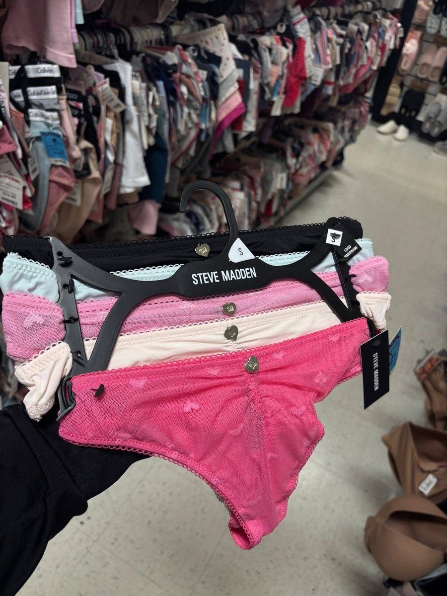 ManifestHerGlow's tweet photo. Obsessed with pretty lingerie 🤭 https://t.co/1N5MSk5GlY