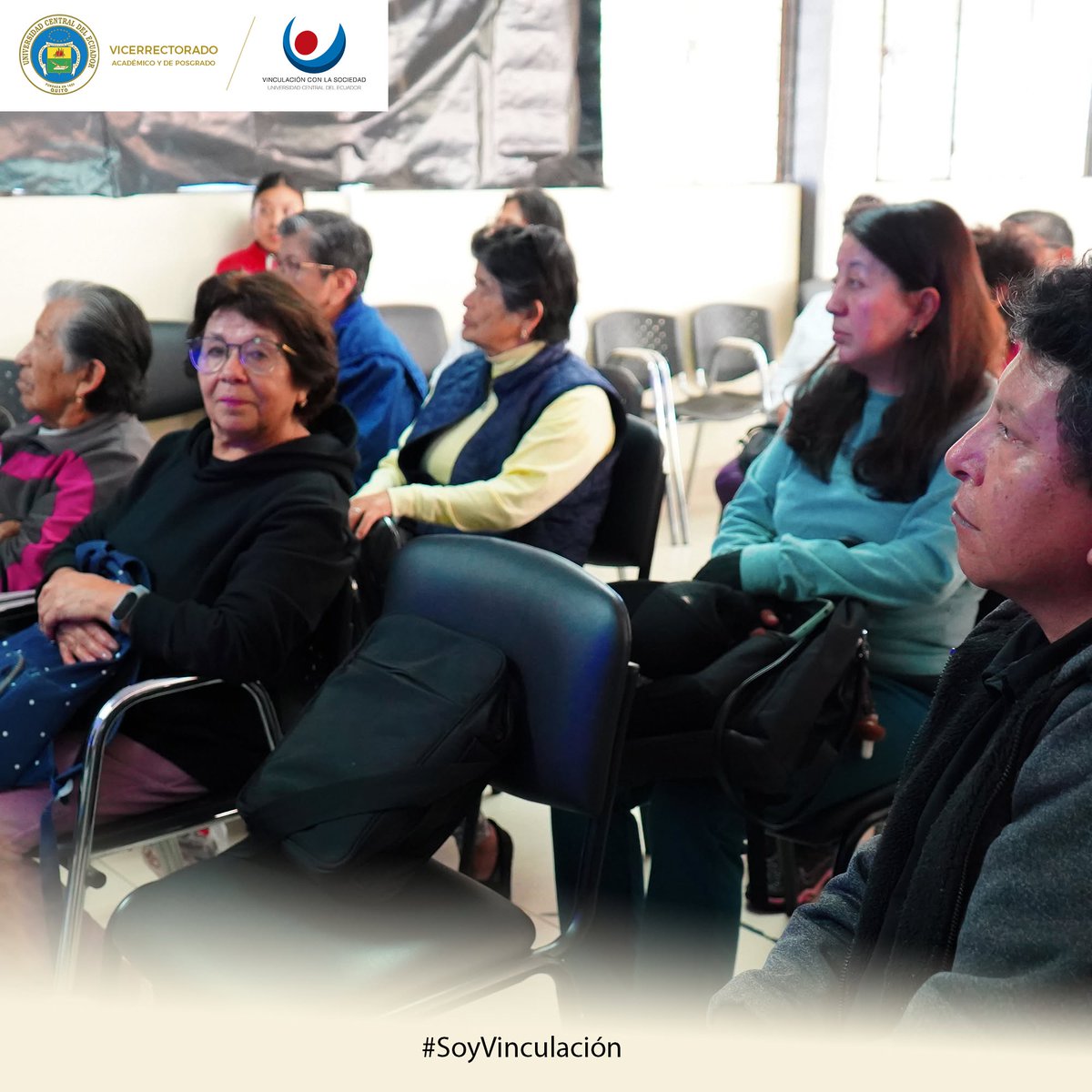 DVSUCE's tweet photo. [𝐈𝐍𝐅𝐎́𝐑𝐌𝐀𝐓𝐄] 📷 [#DVS #PUAM]
Primer Foro de Cine para el adulto mayor, se realizó con el propósito de generar espacios de aprendizaje y reflexión a través de películas que abordan temas relacionados con las personas adultas mayores. #SoyVinculación https://t.co/OrVkdNMv0d