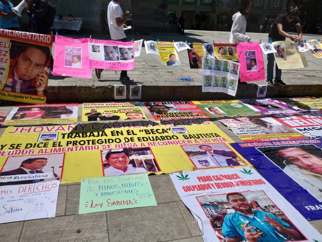 laminuta's tweet photo. Deudores alimentarios no podrán contender ni ocupar cargos públicos en Oaxaca.

https://t.co/1LcAvUJUBX https://t.co/WTstFH1er2