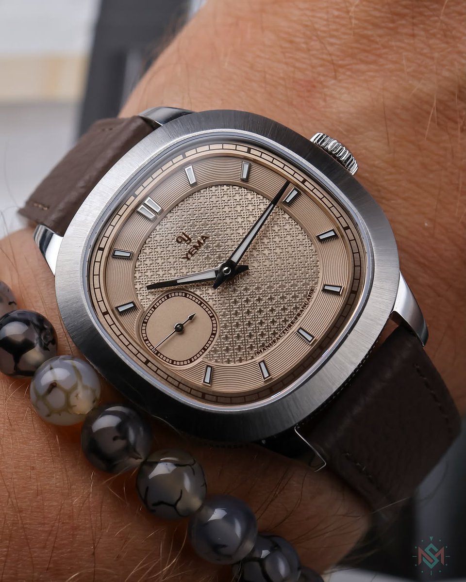 mascdaily's tweet photo. Yema – Urban Traveller (cushion-shaped case with integrated design and textured dial) https://t.co/jX89TdjeTJ