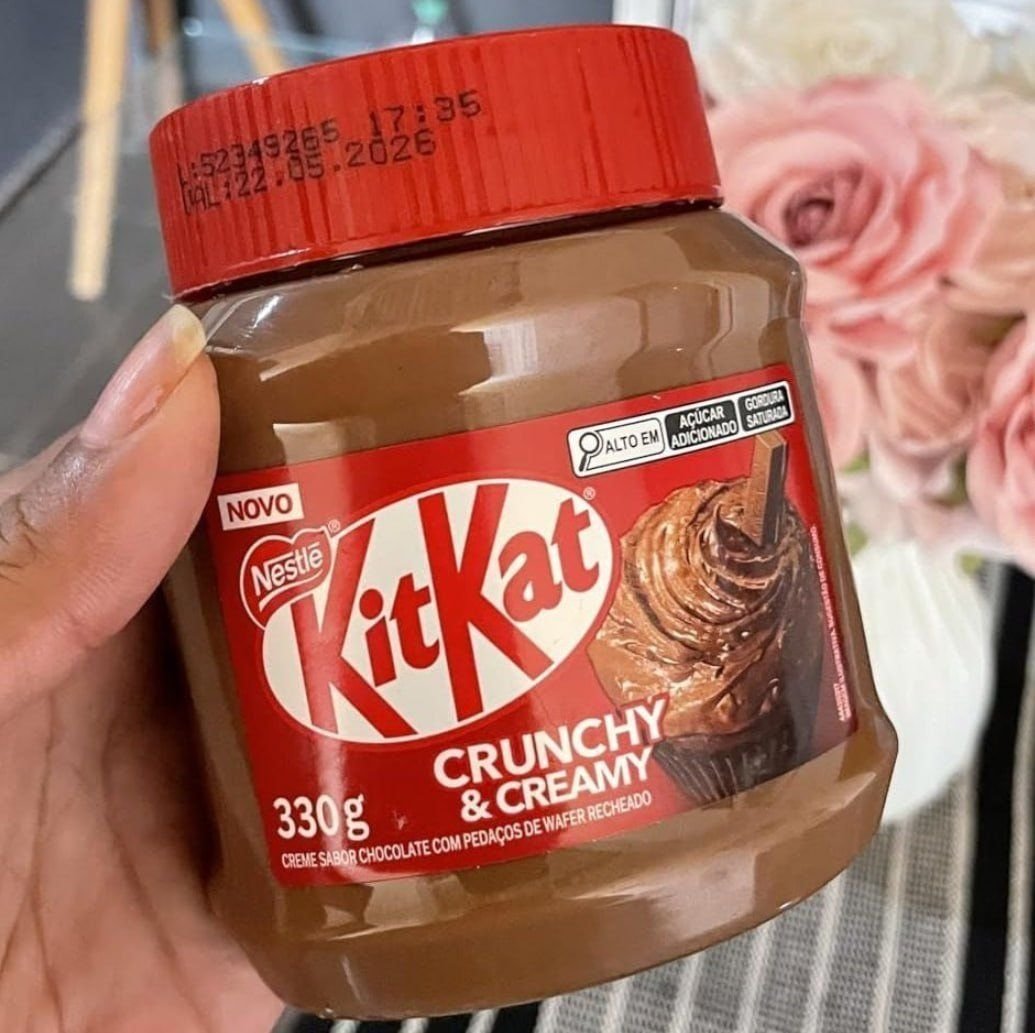 omaofechada's tweet photo. POTE GRANDE PRA QUEM NÃO DIVIDE

🍫 KitKat Creme Crocante de Chocolate 330g  
💵 R$ 20,69 à vista  
↩️ Selecione "programe e poupe". Cancele quando quiser

https://t.co/70BvMdABeO https://t.co/y45hWGLl6P