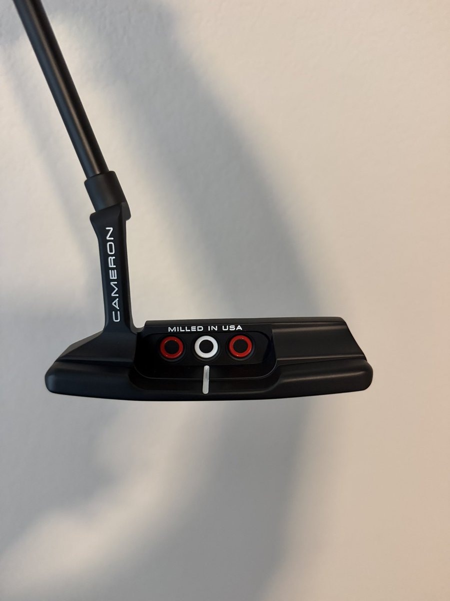 SuckMyDak4's tweet photo. My god…I may never miss a putt again

S/o to the wizard himself @MWPutters https://t.co/cgbfhU9jei