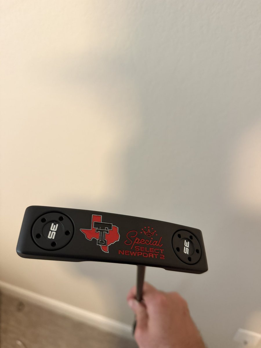 SuckMyDak4's tweet photo. My god…I may never miss a putt again

S/o to the wizard himself @MWPutters https://t.co/cgbfhU9jei