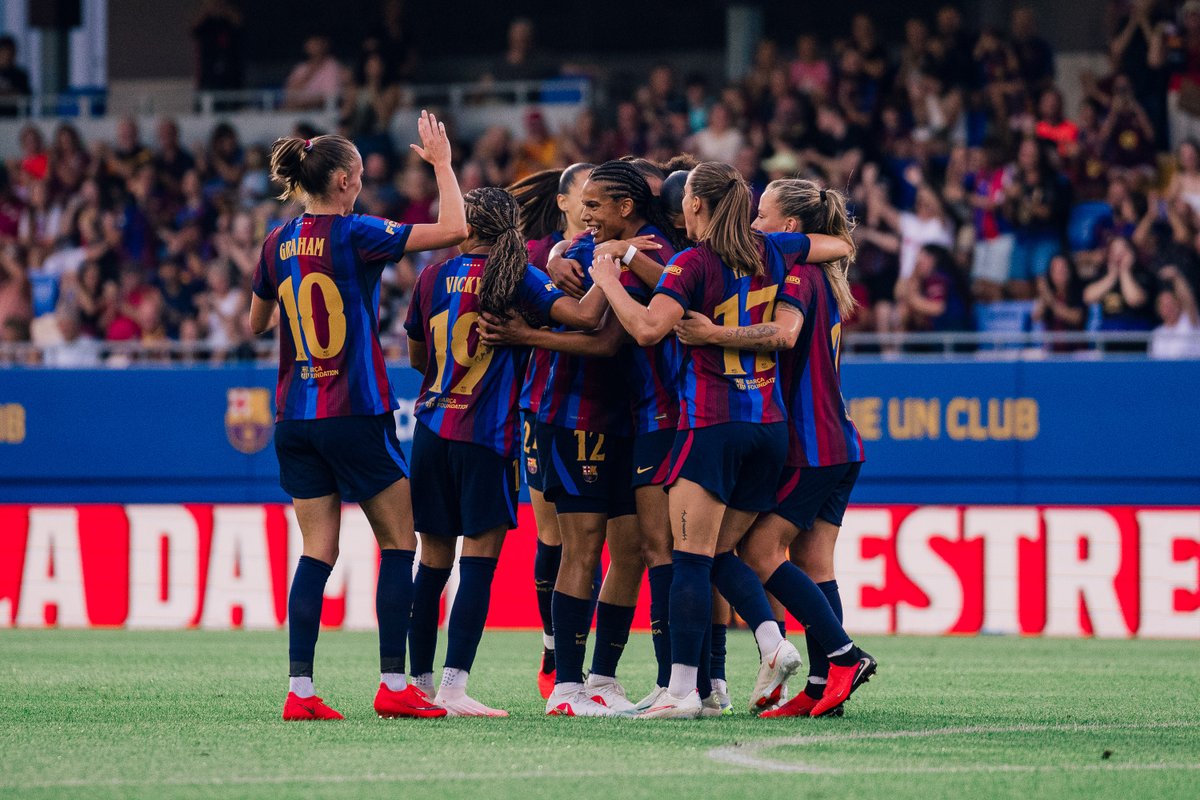 FCBfemeni's tweet photo. El Gamper és culer un any més 💪🏻

📝 La 𝐜𝐫𝐨̀𝐧𝐢𝐜𝐚: https://t.co/DzMrl8r4c7 https://t.co/L8ait0JNq1