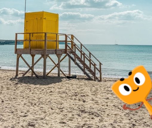 dartwords's tweet photo. guess what word i'm thinking of! (hint: Resort) https://t.co/0wAQZkwglS