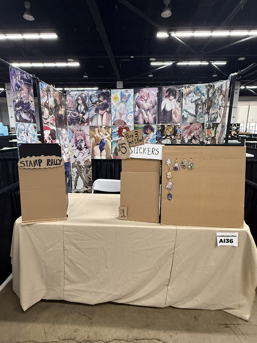 PoopChanBoxChan's tweet photo. Table Display preview 
Full Setup tmrw! ::DDD https://t.co/fJyqaTqR3y