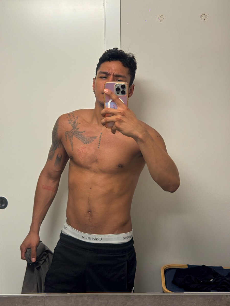 Ttaurinos's tweet photo. One pic atfer gym 💦❤️‍🔥 https://t.co/RJ5I6vKRgf