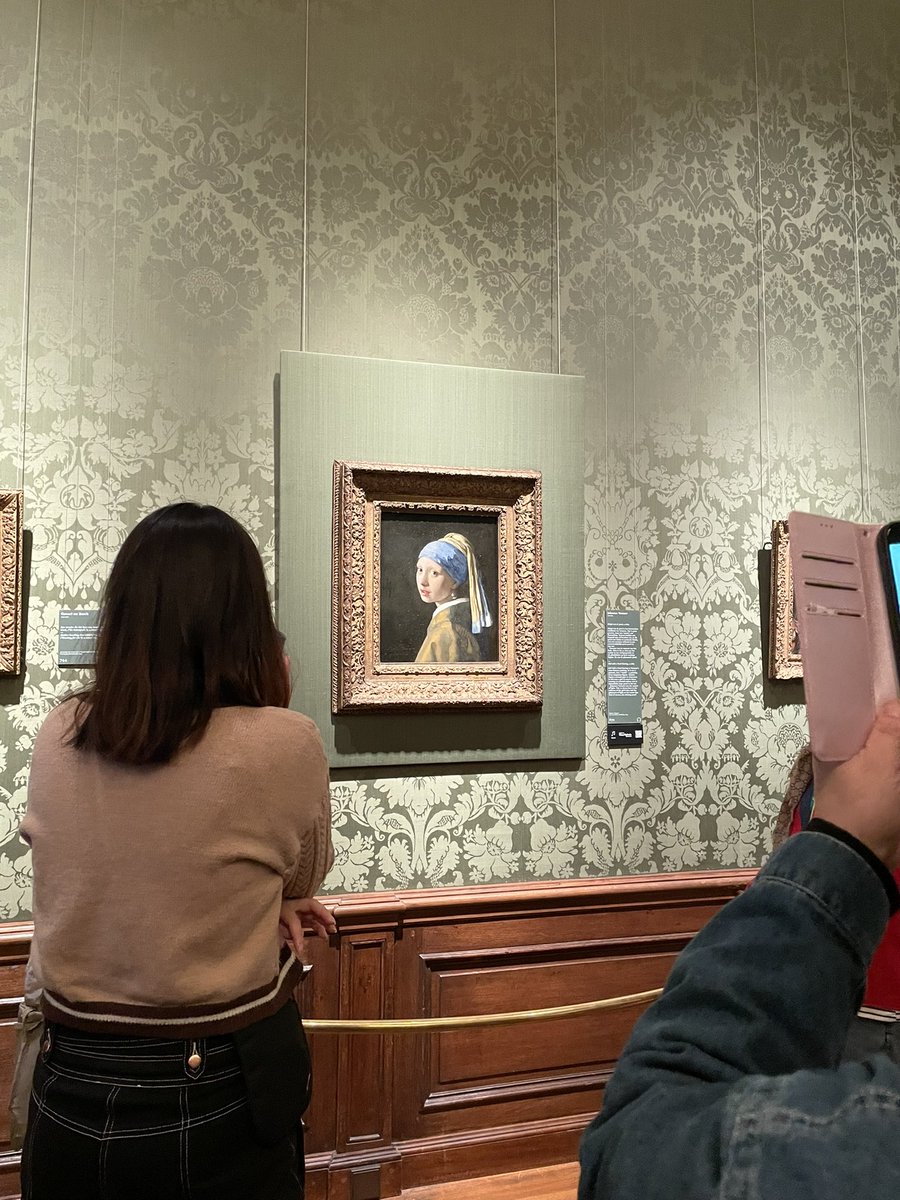 ctyw__im's tweet photo. 絶対にオランダに行ってみたほうがいい。海外旅行は有名絵画を人がいない空間で好きなだけじっくり見れることだけでもかなりの意義がある。 https://t.co/R8euufGtlM