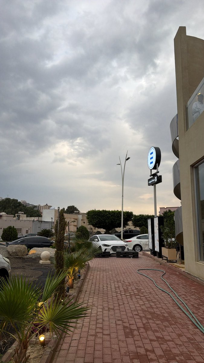 mamduh2002's tweet photo. باحتنا الجميله 😴 https://t.co/v6Yfa0MXsw