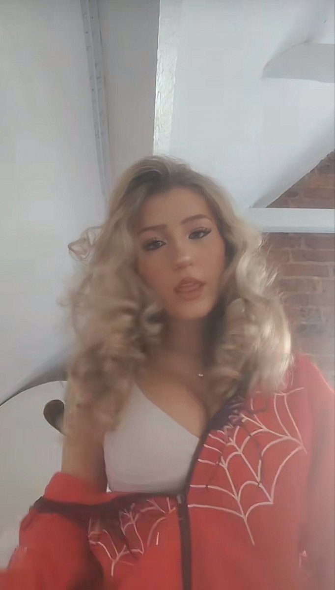 RagingFanj7lx's tweet photo. Sharing her TikTok for cum tribs https://t.co/acRnY8TUPf