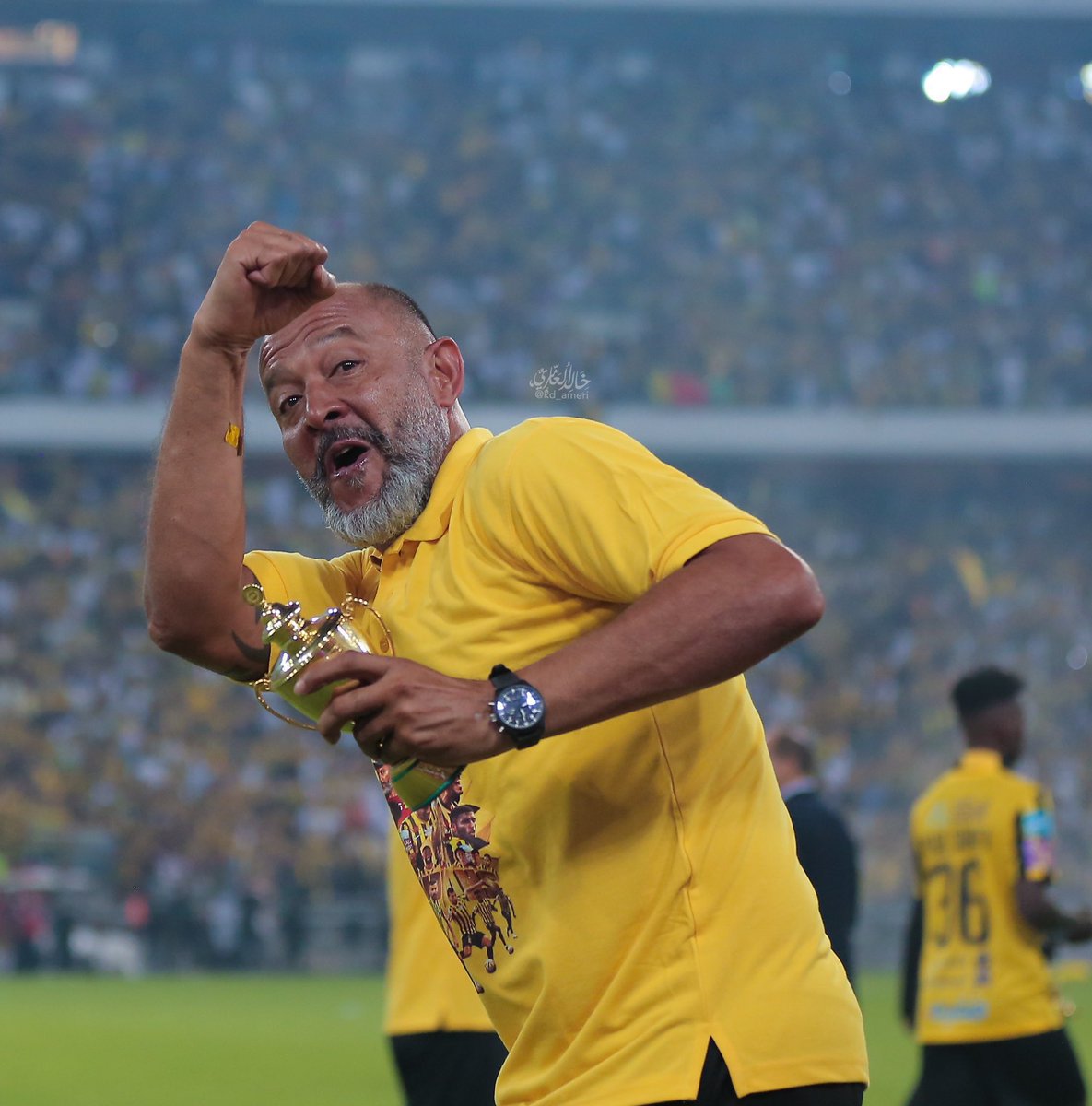 BAZ3_'s tweet photo. أول جولتين دورية لنونو سانتو مع الاتحاد :
- إنتصر في الشرقية✅ | تعادل في جدة🤝

أول جولتين دورية لينز فيسينغ مع الاتحاد :
- إنتصر في الشرقية✅ | تعادل في جدة🤝

هنا حيث تفوح الذكريات😮‍💨💛
#ittihad_need_new_signing https://t.co/25RfsiUvuP