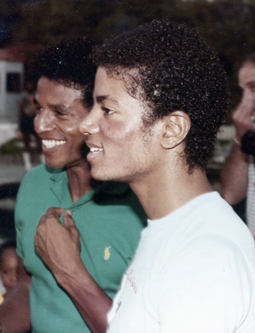 venuswiz's tweet photo. it’s so rare to see michael with hair this short! https://t.co/ALjexOcDTs