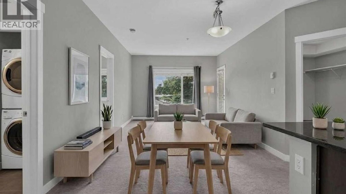 AgentJoshNelson's tweet photo. Modern 2BR/2BA condo in Calgary’s Varsity Landing! $315,000. 210, 3950 46 Ave NW. Sun-drenched rooms &amp; private balcony. 🏡✨ https://t.co/E7UFm11ntC