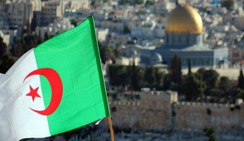 RAMOS3075's tweet photo. الجزائر كذلك لديها مصلحة في القضاء على ه��ه العصابات المرتبطة بالإمارات في شمال إفريقيا.
123 https://t.co/QUbOLE2nzk