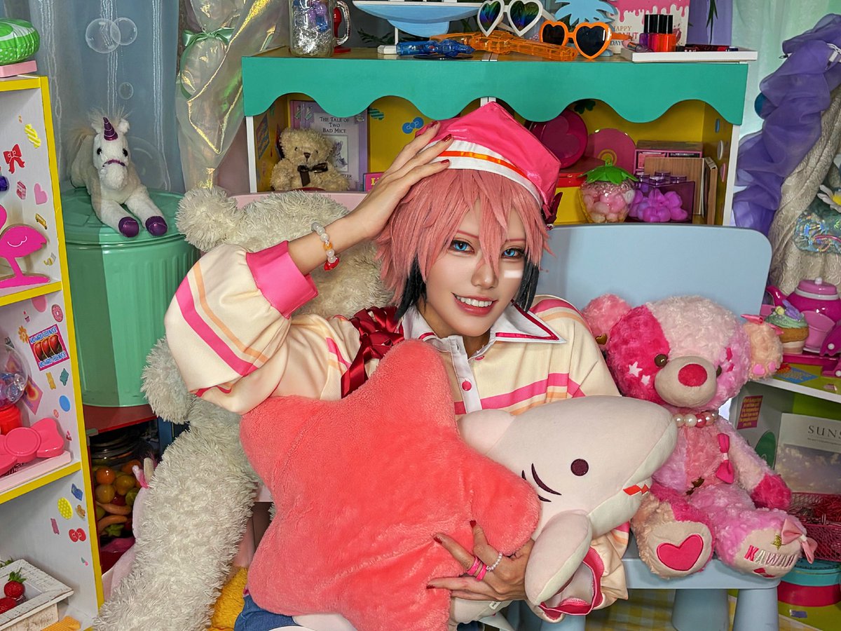 komamaru_cos's tweet photo. オフ会楽しかった〜〜//深夜って通常よりも楽しくなるのなんでやろ🤣💋💯❤️‍🔥
交流していただいた方、お写真撮っていただいた方、ありがとございました🥺❤️‍🔥
そして、もうすぐ万博へいきます🏃‍➡️🏃‍➡️🏃‍➡️
セオちゃんありがとうね😳😳😳
#ハコアム大阪オフ会 
#ライバーたちのにじオフ会 https://t.co/tbR3KRlRJZ