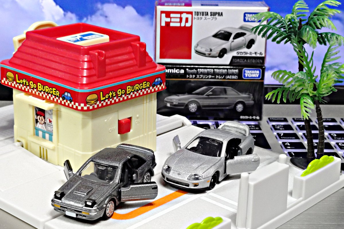 you_kun_jp's tweet photo. タカラトミーモールオリジナルの、トミカリボーン トヨタ スープラ 1/60とトミカプレミアム スプリンター トレノ(AE92) 1/60です。
#ミニカー #トミカ #リボーン #トヨタ #スープラ #プレミアム #スプリンター #トレノ #AE92 #tomica #REBORN #toyota #supra #premium #sprinter #trueno AE92 https://t.co/oEEhzrCkMe
