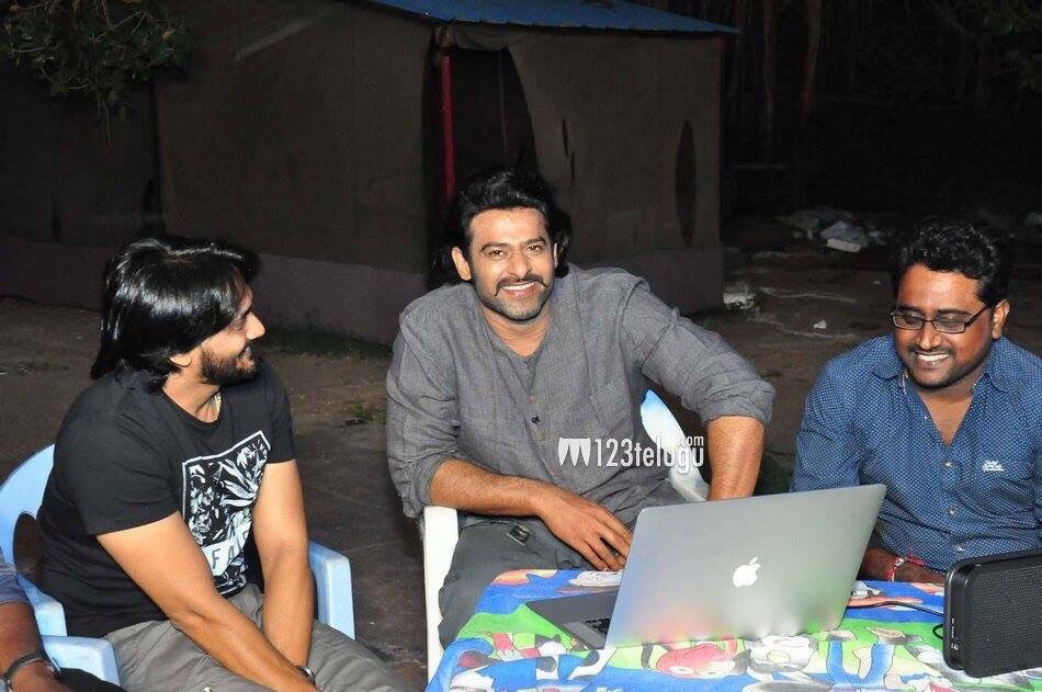P19791023's tweet photo. Araku Road Lo Song Teaser Launch 🥰

#毎日プラバース
#JapanLovesPrabhas
#Prabhas https://t.co/8qvHoJHlKi