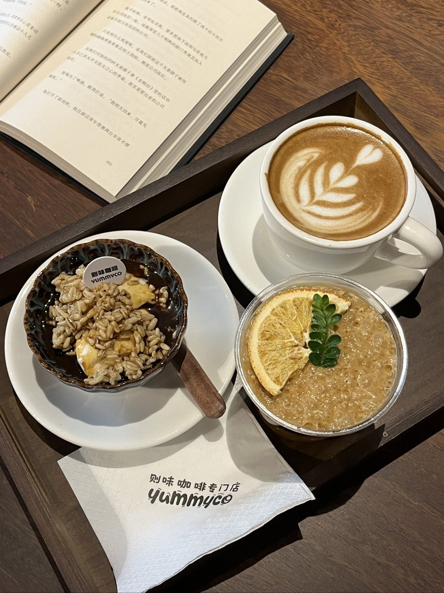 Noodle36704640's tweet photo. Tried the new immersive café where every sip pairs with a gentle light show—morning caffeine just got a whole lot magical.， https://t.co/lX2lrdoG5F