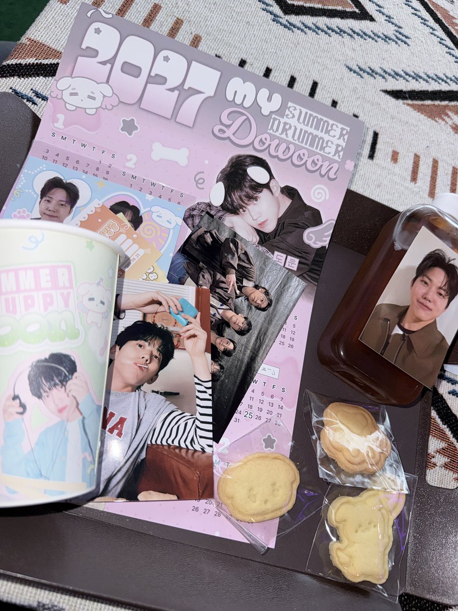 bobooobbob's tweet photo. #드럼치는강아디
#HAPPY_DOWOON_DAY
🐶🎂🥳🩷 https://t.co/2dKmCElivW