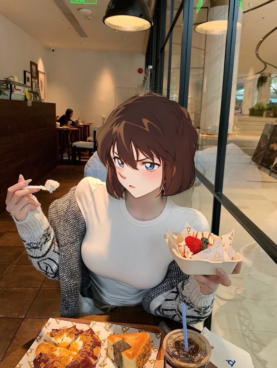 thepiano01's tweet photo. 그렇게 쳐다보면 디저트보다 내가 더 맛있어? https://t.co/SerG3peB0Q