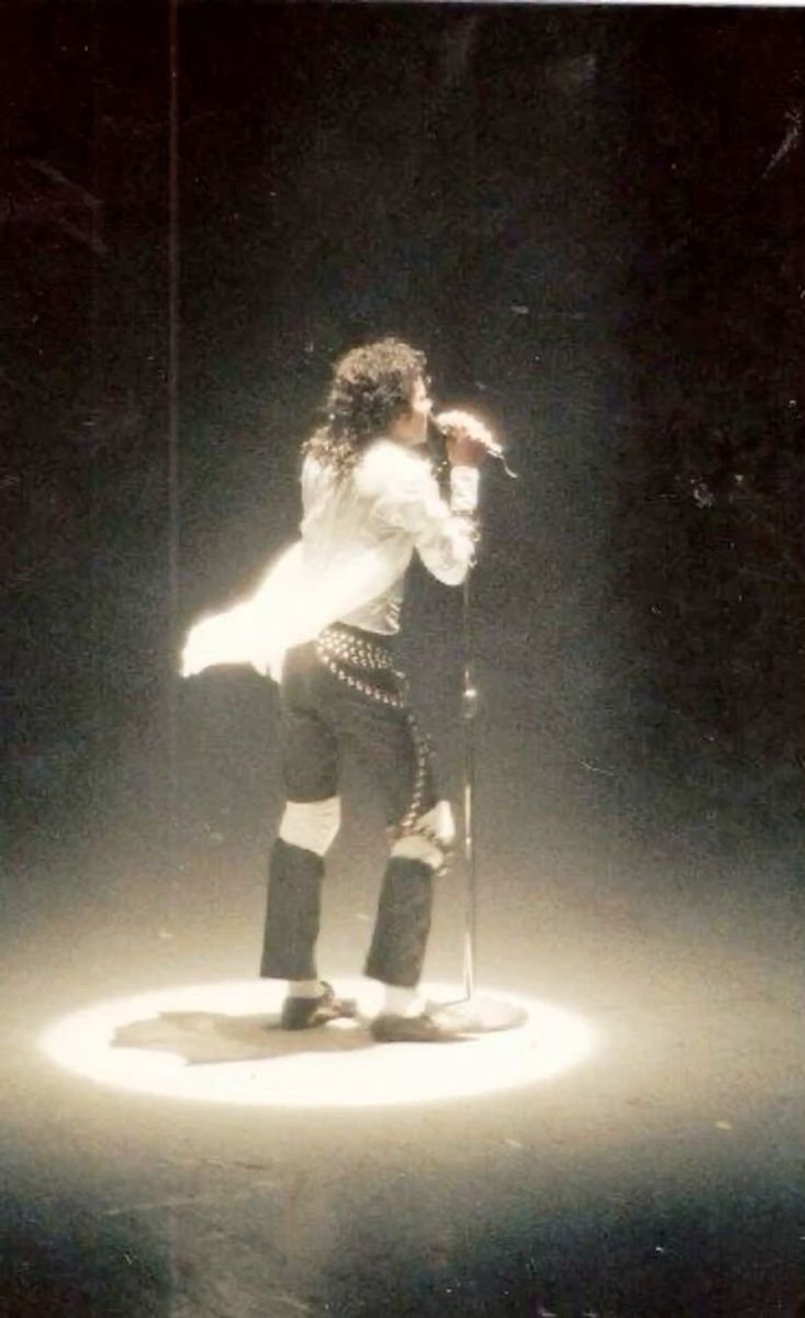 mjjsjpg's tweet photo. michael jackson. https://t.co/1EHGqKWdf8