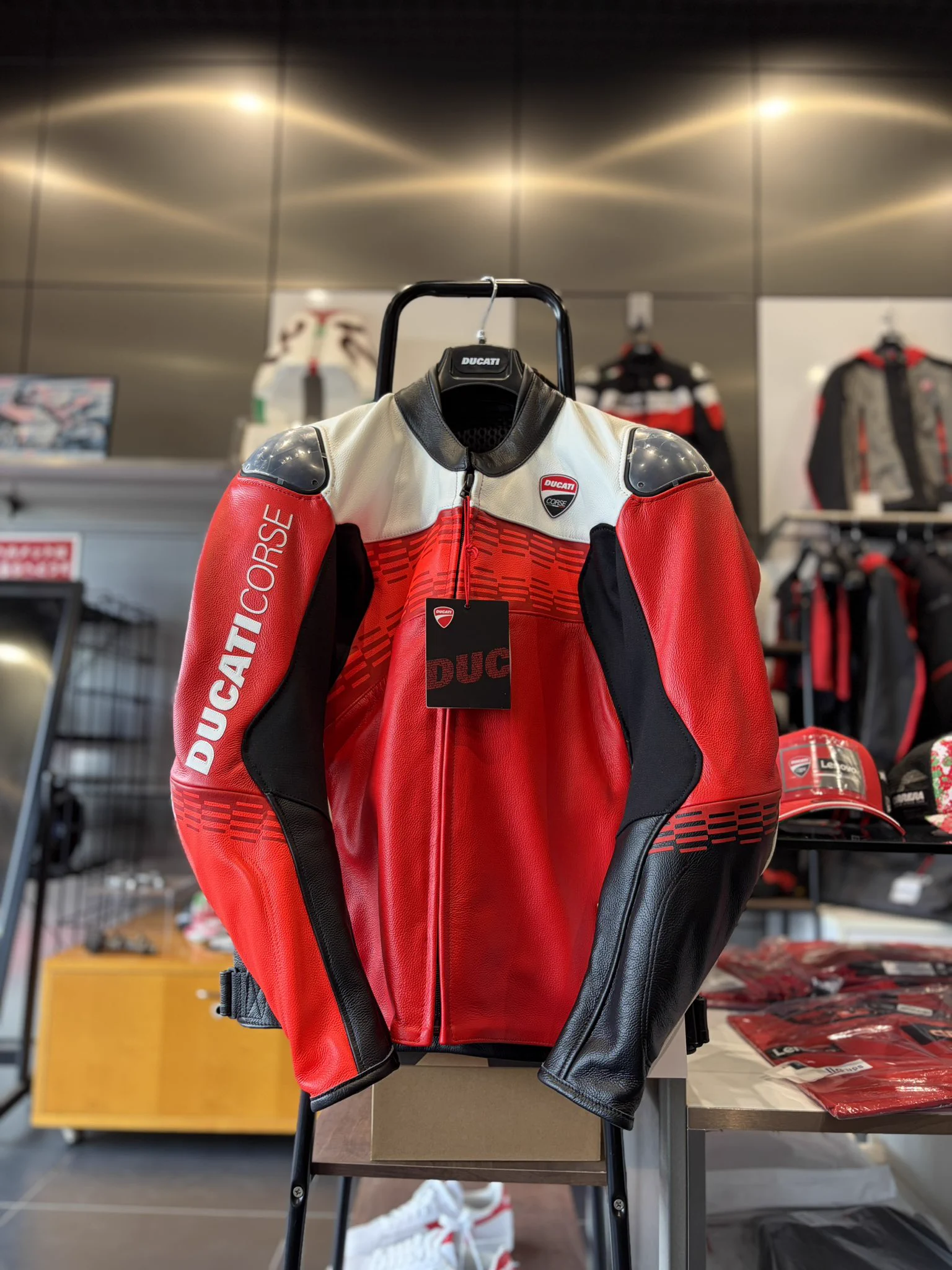 DUCATI東名横浜 🇮🇹 on X: 