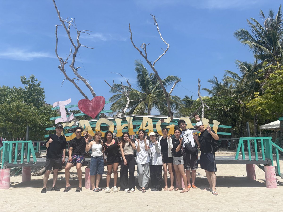 MTSC_Philippine's tweet photo. 数年ぶりの学生さんとのアイランドホッピング。これぞセブ！って感じで最高だった🏝️海はセブに住む僕にとっても非日常笑　先生やスタッフのお褒めの言葉を多くもらえて本当に嬉しかった😊学校作りは丁寧に小さなことをコツコツ積み上げることが重要だよなと改めて実感。 https://t.co/5WeFkHxNiU