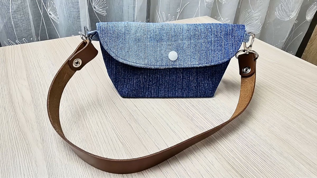 layne_kaiser's tweet photo. Just upcycled old denim jeans into a cute crossbody bag—no sewing machine needed! Sharp scissors + a little creativity = zero-waste win. 10/10 would DIY again https://t.co/LcADfyNTCf