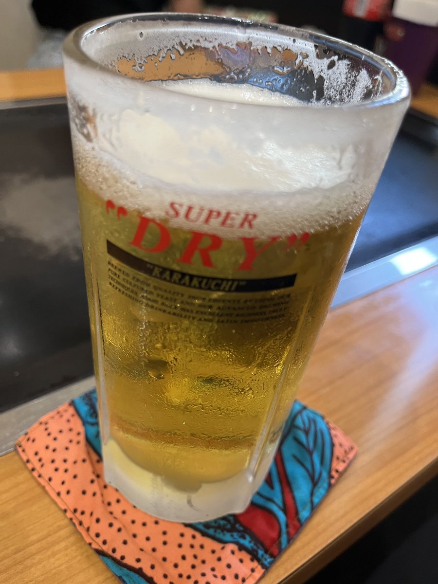 tokuuna's tweet photo. 今日は朝から子供の水泳教室の見学で市民プールへ
終わった後に公菜家へGO。暑い中徒歩で行ったのでキンキンに冷えたビールが美味い🍺ミックスもんじゃとチーコロ焼きで空腹を満たしハイボールも飲んだので今からクーラーの効いた部屋で昼寝する💤 https://t.co/tNyd6HTjqD