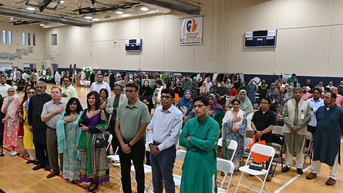 PakinChicago's tweet photo. Consul General Zaman Mehdi joined Pakistan Independence Day celebrations in Romeoville and Glendale Heights, celebrating the Pakistani-American community’s strong civic engagement, enduring connection with Pakistan, and valuable contribution to the United States. #PakistanAt80 🇵🇰 https://t.co/3gl3W7CQ1p