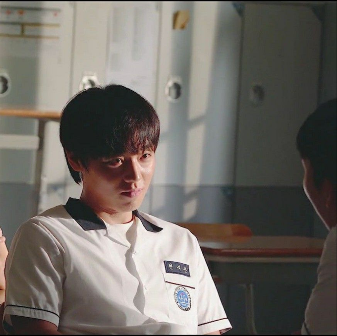 wonclvr_'s tweet photo. id be restless and flustered too Hyunwook I get u bro https://t.co/hLFk9rvVkY