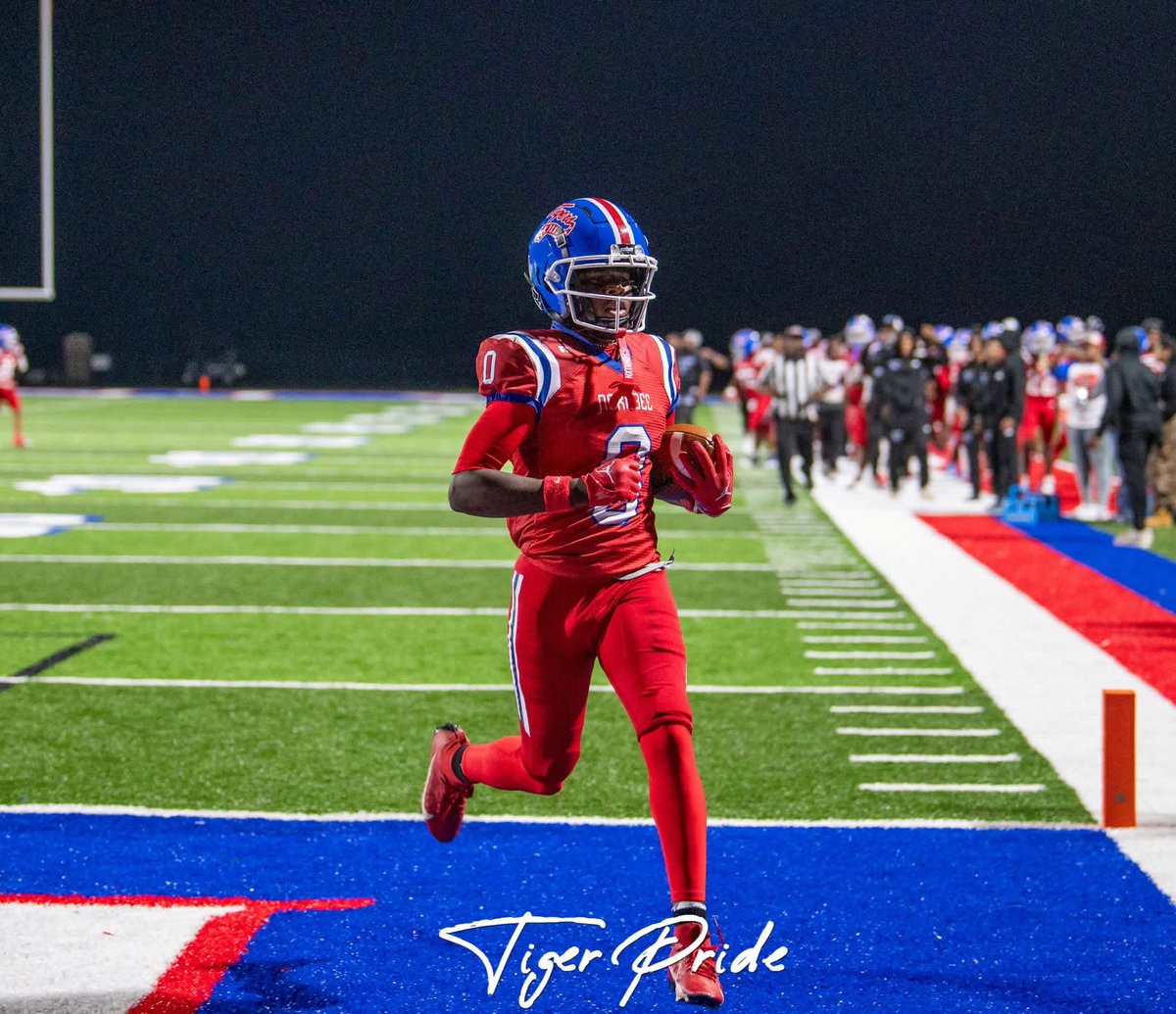 d1_chaddrick's tweet photo. It’s go time 🖖🏽🩸 https://t.co/w6zYRg1yDU