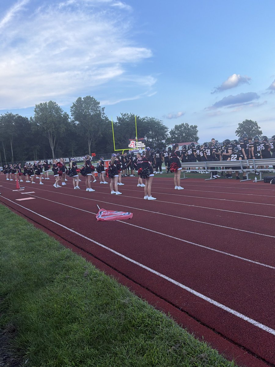 captainohio1's tweet photo. we are smallish (Jonathan Alder) but this stadium is at capacity and the vibe is awesome #FridayNightLights https://t.co/hoSv5qQfbE
