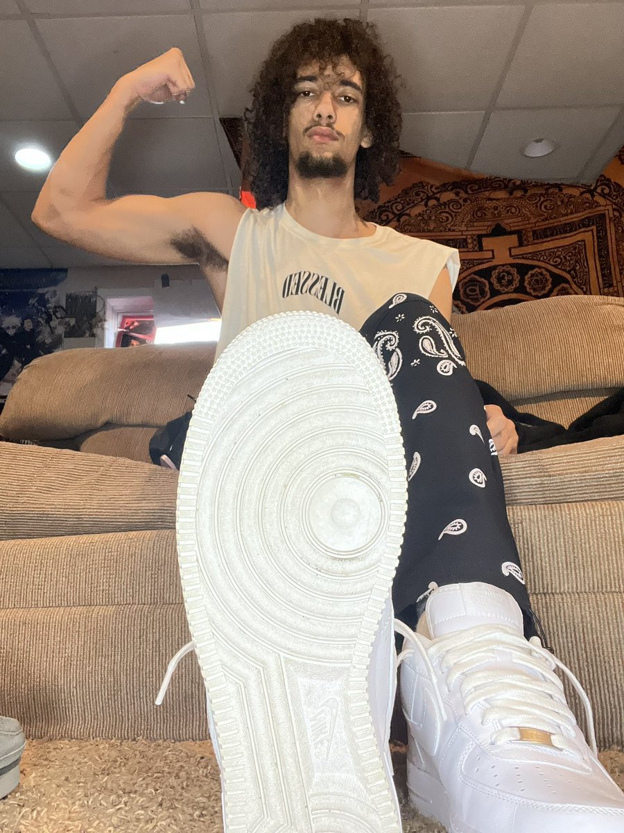 masterHenry31 tweet picture